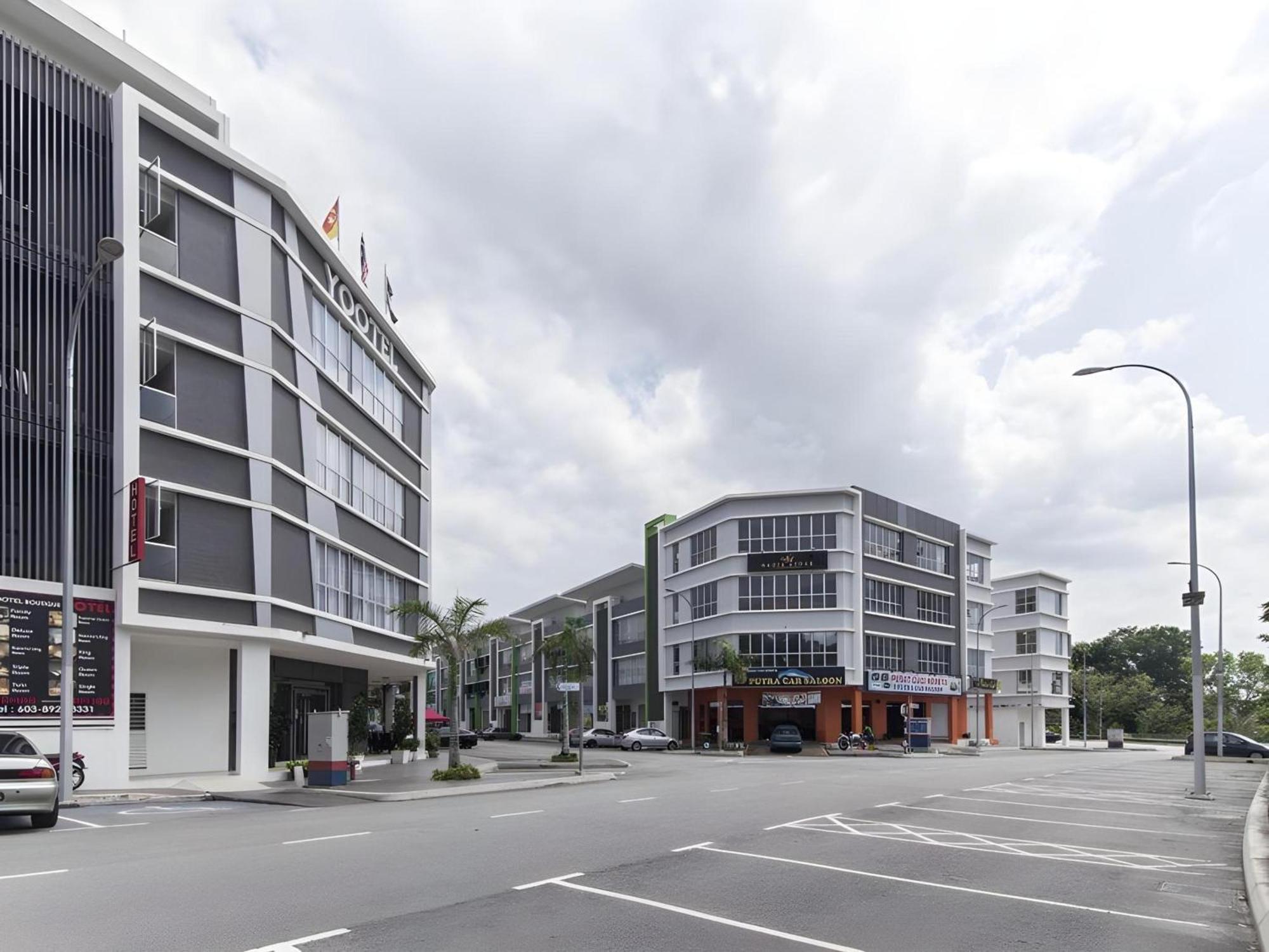 Yootel Boutique Hotel Kajang Exterior foto